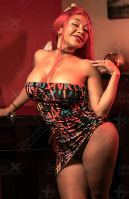 Girls - Estrella - Girls - Las Palmas de G.C.  - Mesa y López  - Hey my handsome guys! I'm Estrella, a 30-year-old Colombian with killer curves and an inner fire that never goes out. 🔥💋 I've arrived in Las Palmas ready to make you ...