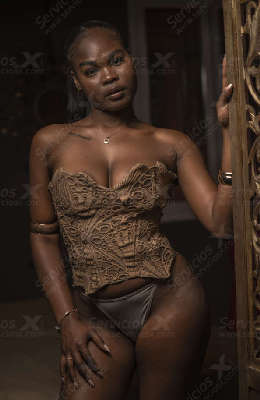 Girls - Kim - Girls - Las Palmas de G.C.  - Mesa y López  - I'M KIM, A 23-YEAR-OLD COLOMBIAN 💃, A STUNNING BRUNETTE WITH AN ENERGY YOU CAN FEEL FROM THE FIRST MOMENT 🔥. MY GAZE, MY SMILE, AND MY PERSONALITY CREATE THAT SPARK ...