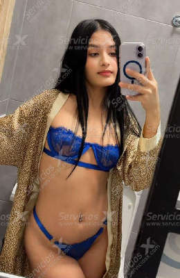Girls - Sofía - Girls - Las Palmas de G.C.  - Let yourself be captivated by the magnetism of Sofia, a 19-year-old brunette who stands out for her natural elegance and exquisite manner. I am the perfect companion for those seeking ...